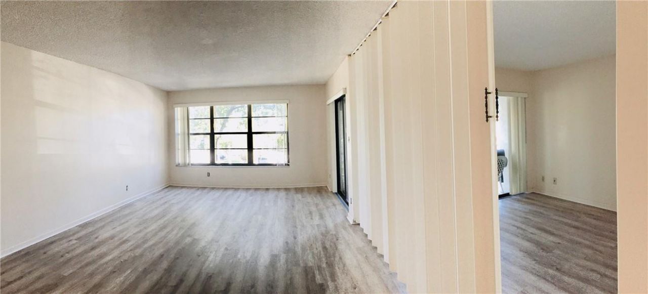 2316 S Cypress Bend Drive, Unit 220, Pompano Beach, FL 33069 Photo