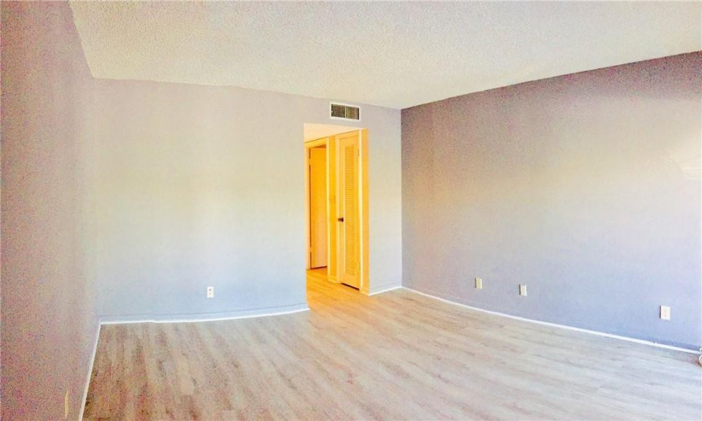 2316 S Cypress Bend Drive, Unit 220, Pompano Beach, FL 33069 Photo