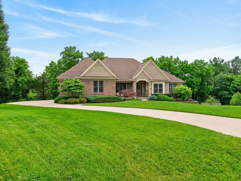 1723 Laurel Glen Court, Hamilton Twp, OH 45140 Photo 6