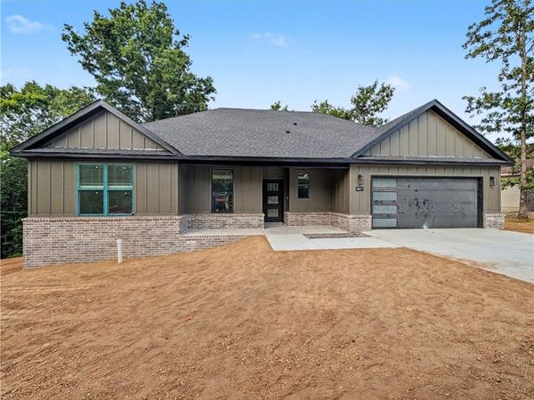 13 Pentland Drive , Bella Vista, AR 72715