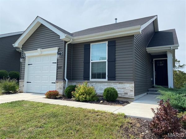 877 Black Bear Drive , House Springs, MO 63051
