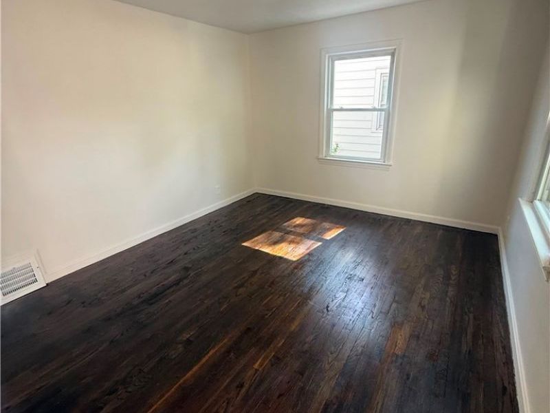 3155 Lincoln Street , Lorain, OH 44052 Photo 5