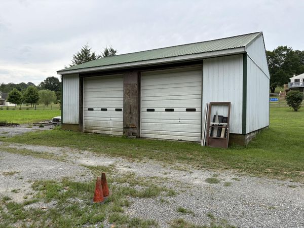 1 CLINT LANE, CHESTER SPRINGS, PA 19425