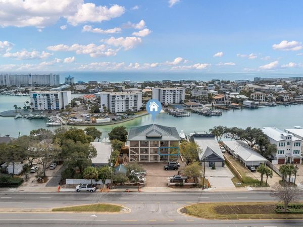 724 Harbor Boulevard, Unit 202, Destin, FL 32541