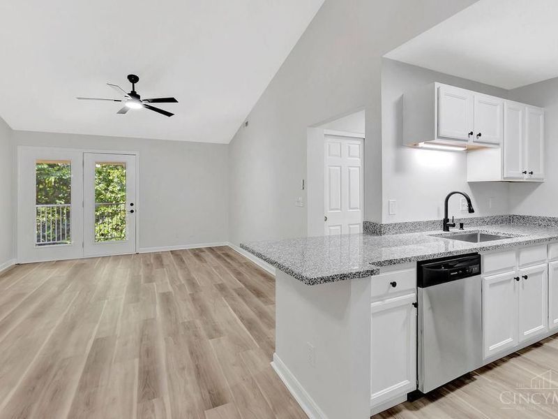 7343 Chatham Court, Unit G, West Chester, OH 45069 Photo 10