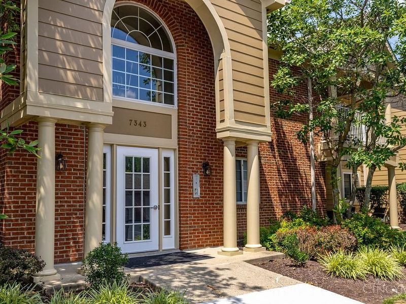 7343 Chatham Court, Unit G, West Chester, OH 45069 Photo 2