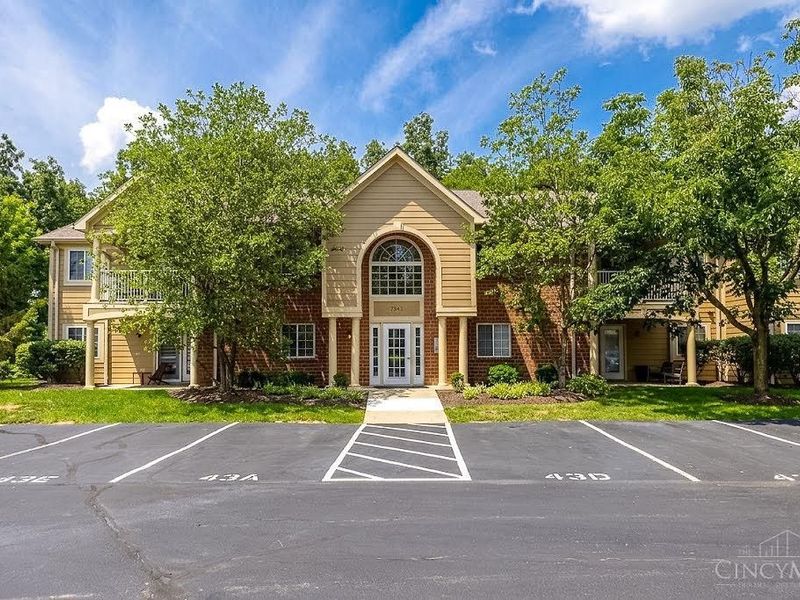 7343 Chatham Court, Unit G, West Chester, OH 45069 Photo 4