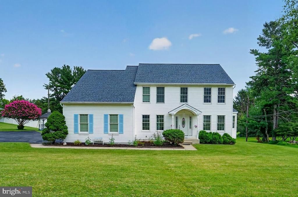 2903 Chestnut Hill Drive, Ellicott City, MD 21043 Main Photo