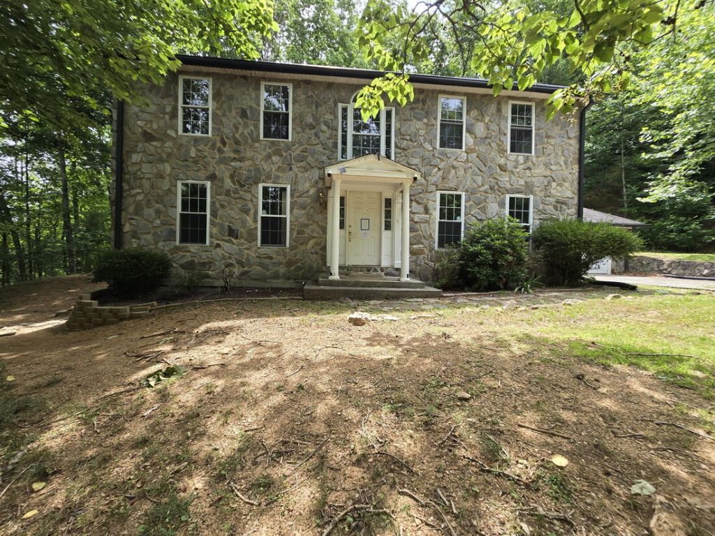 7202 Branico Dr, Roanoke, VA 24018 Main Photo