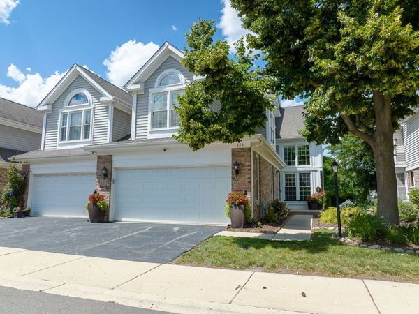 826 Fairmont Court , Des Plaines, IL 60018