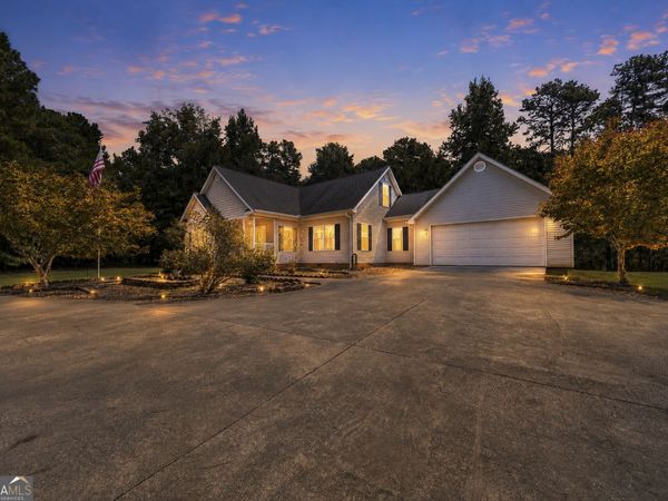 1380 Howard Lewis Road, White Plains, GA 30678