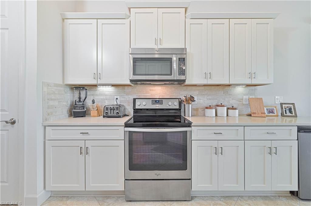 10251 Glastonbury Cir , Unit 201, Fort Myers, FL 33913 Photo