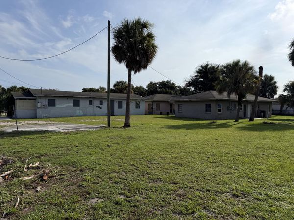 438 N 15TH Street, Unit 1 & 2, Fort Pierce, FL 34950