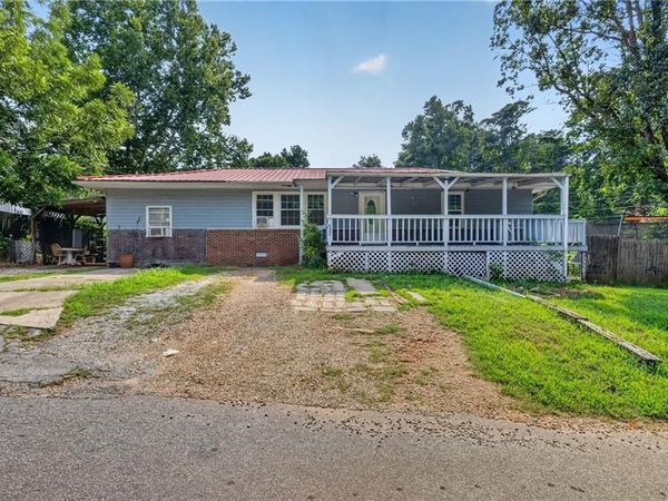 2321 Pine Circle Drive, Gainesville, GA 30504