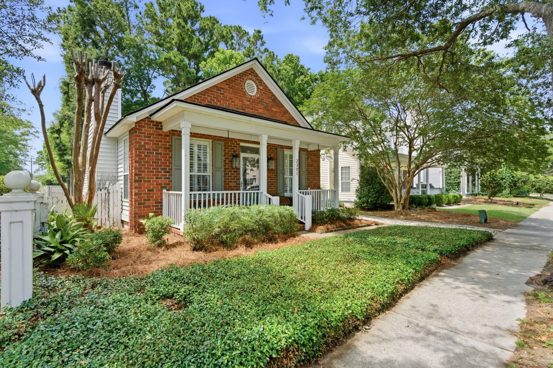 2301 Chadbury Lane Photo 3
