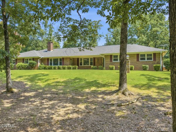 32 Fairway Place , Selmer, TN 38375