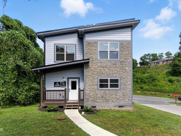 576 Dollywood Lane, Pigeon Forge, TN 37863