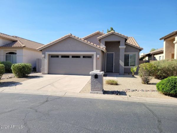 964 W FAIRWAY Drive N, Chandler, AZ 85225