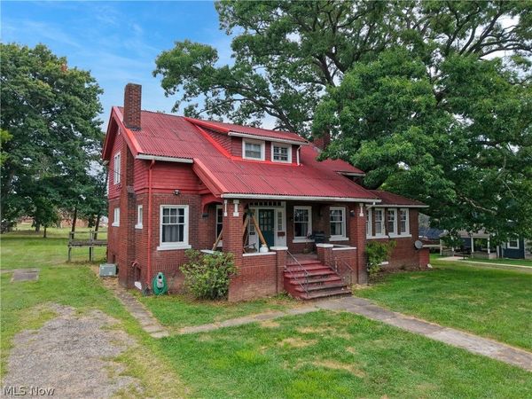 412 Oakwood Drive, Cadiz, OH 43907