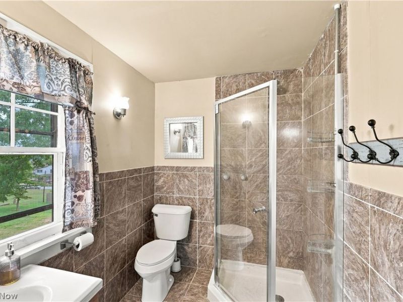 412 Oakwood Drive, Cadiz, OH 43907 Photo 31