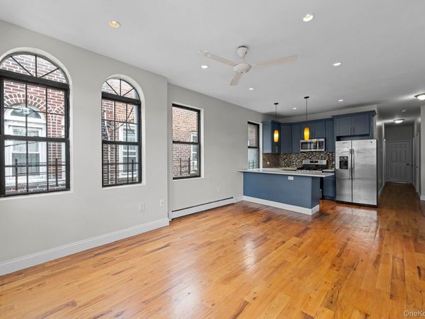 746 E 219th Street, Bronx, NY 10467