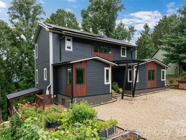 322 Windswept Drive, Asheville, NC 28801