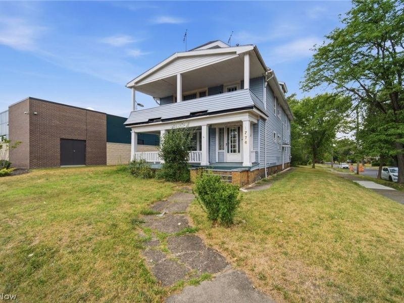 1776 S Taylor Road, Cleveland Heights, OH 44118 Photo 2