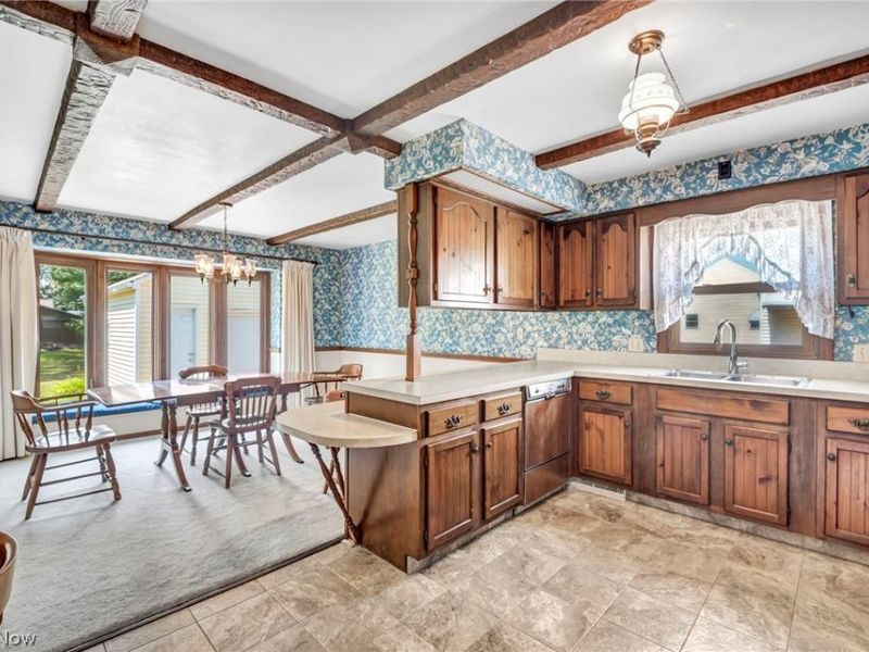 4260 Buckeye Avenue , Willoughby, OH 44094 Photo 8