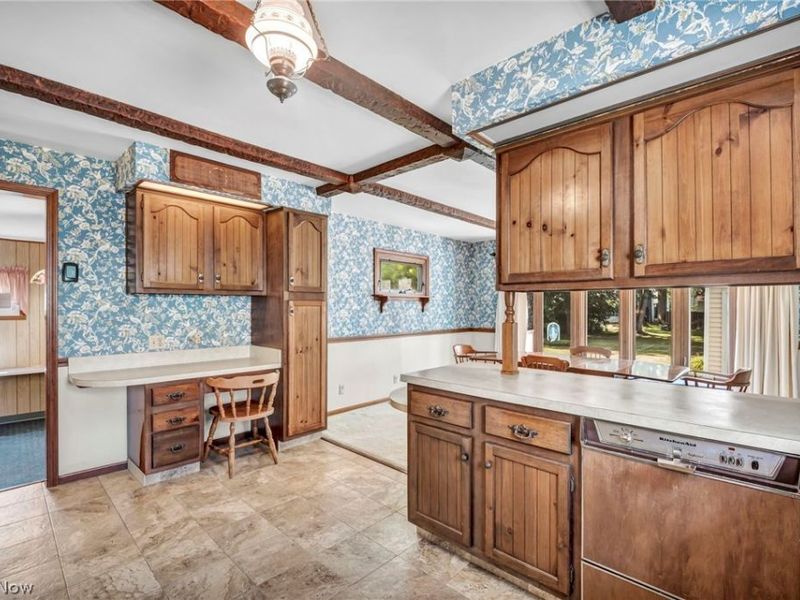 4260 Buckeye Avenue , Willoughby, OH 44094 Photo 9