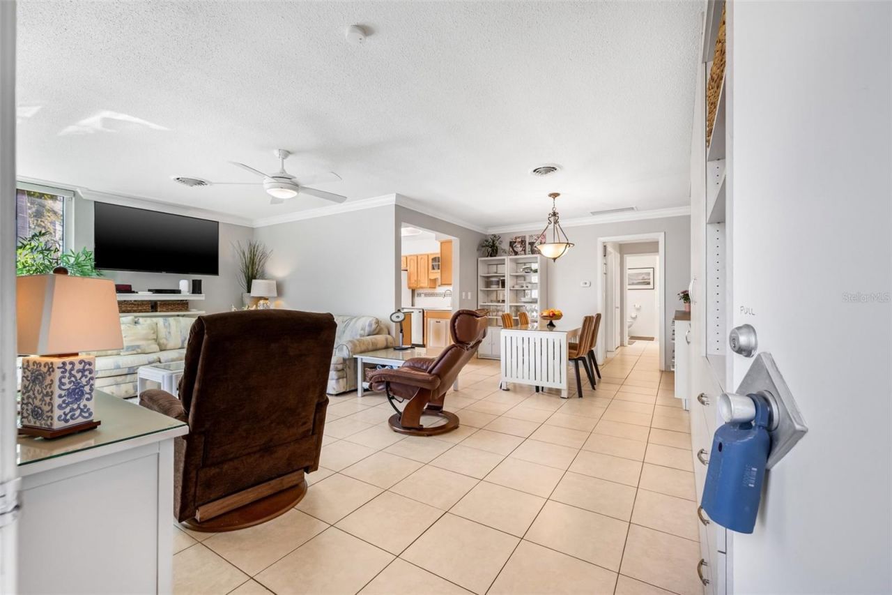 615 10th Avenue Ne, Unit 1, Saint Petersburg, FL 33701 Photo