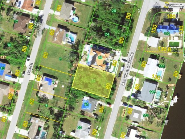 570 W TARPON BOULEVARD NW, PORT CHARLOTTE, FL 33952