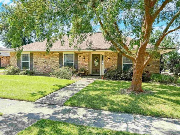 10802 Landsbury Ave, Baton Rouge, LA 70809