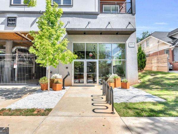 525 Parkway Drive, Unit 515, Atlanta, GA 30354