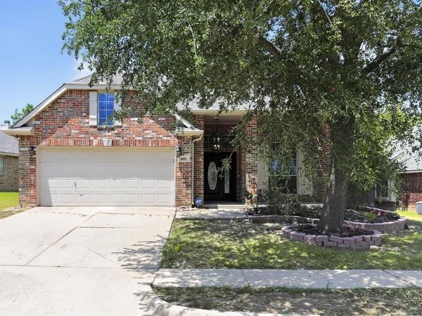 6819 Woodcrest Lane, Sachse, TX 75048