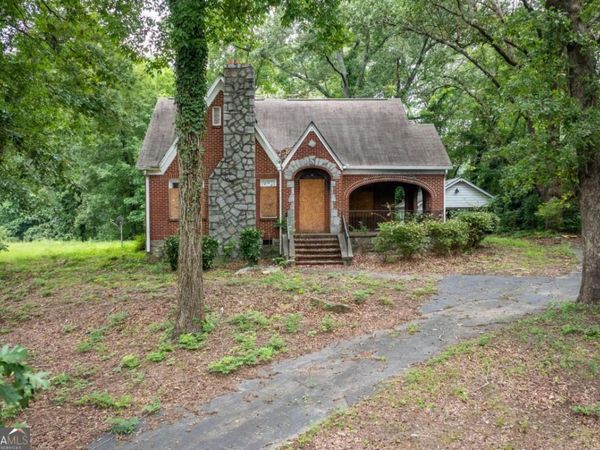 6127 Roosevelt Highway, Union City, GA 30291