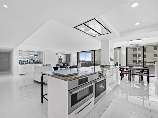 5280 N Ocean Drive, Unit 10C, Riviera Beach, FL 33404
