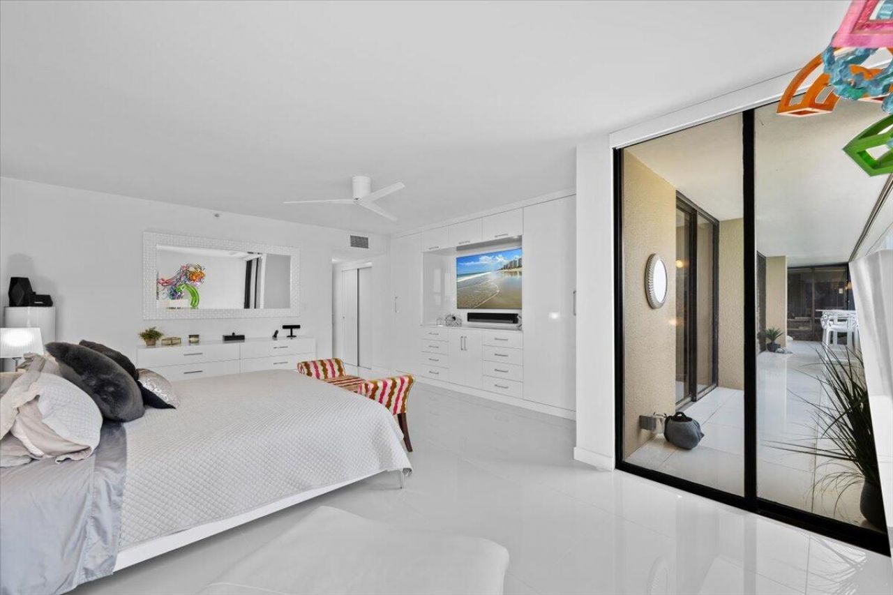 5280 N Ocean Drive, Unit 10C, Riviera Beach, FL 33404 Photo