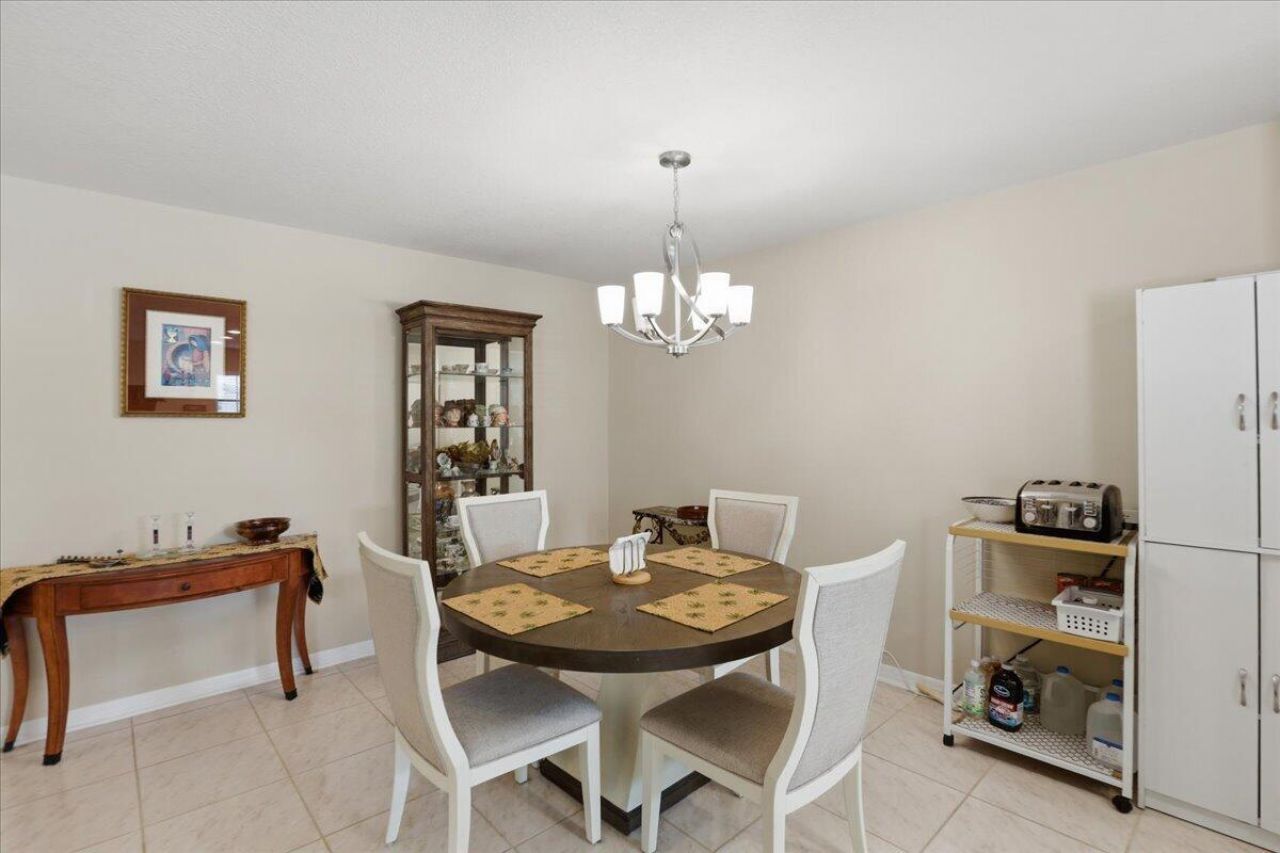 1172 S Drive Circle, Unit B, Delray Beach, FL 33445 Photo