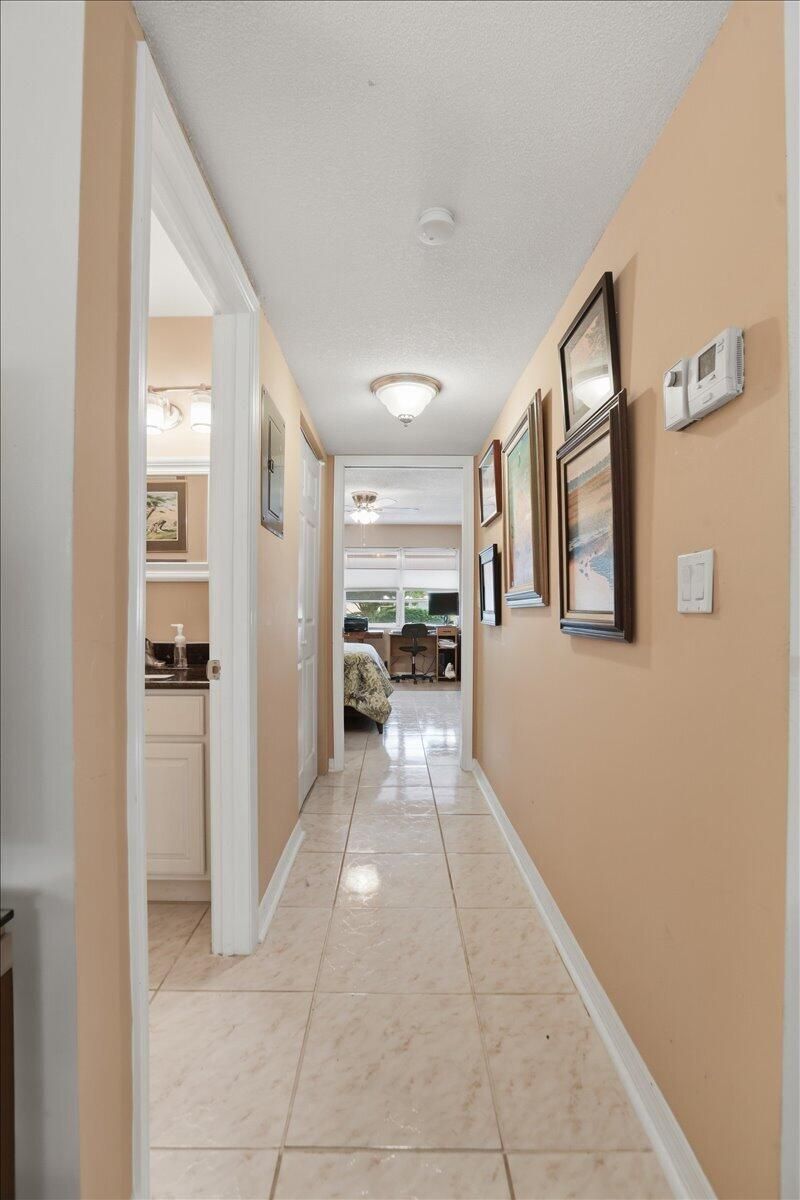 1172 S Drive Circle, Unit B, Delray Beach, FL 33445 Photo