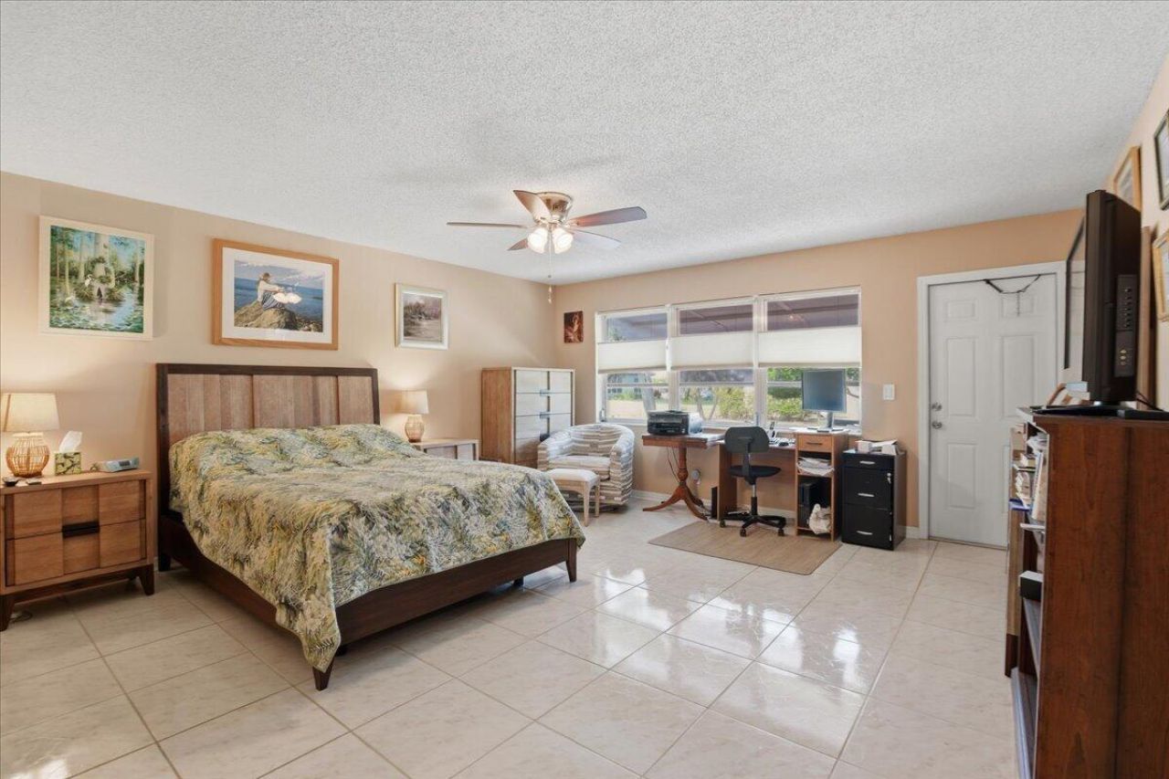 1172 S Drive Circle, Unit B, Delray Beach, FL 33445 Photo