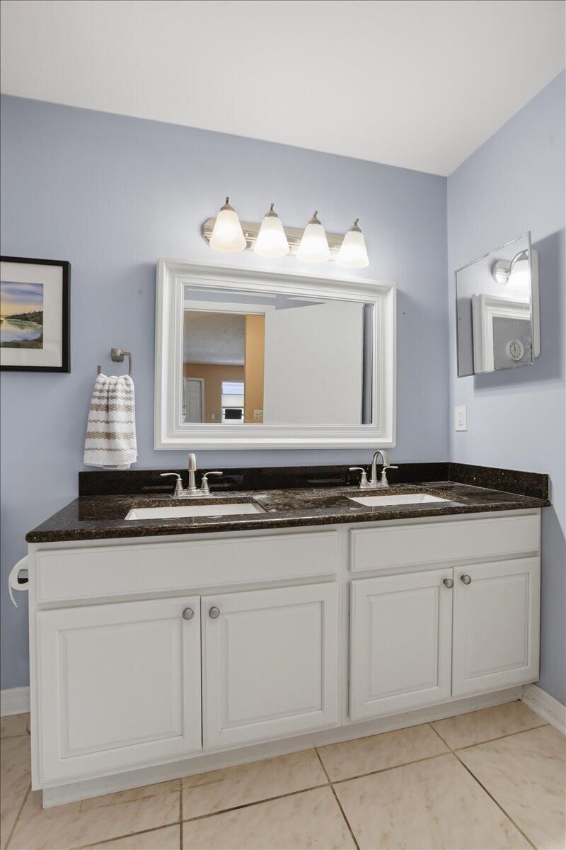 1172 S Drive Circle, Unit B, Delray Beach, FL 33445 Photo