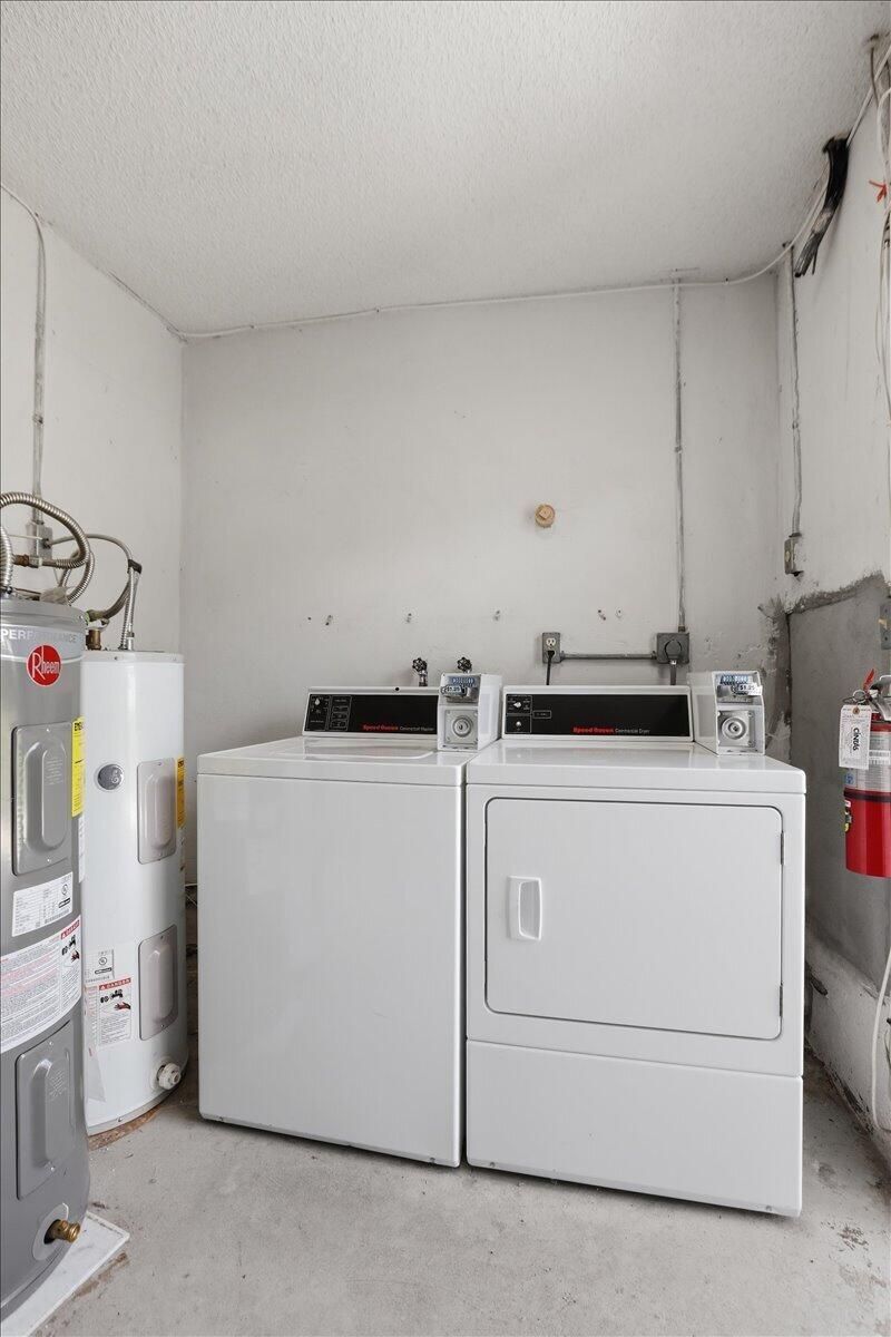 1172 S Drive Circle, Unit B, Delray Beach, FL 33445 Photo
