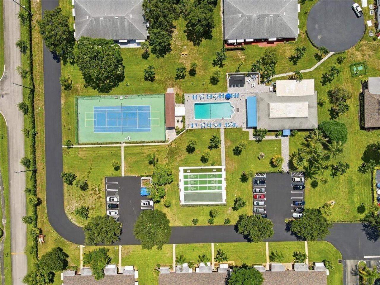 1172 S Drive Circle, Unit B, Delray Beach, FL 33445 Photo