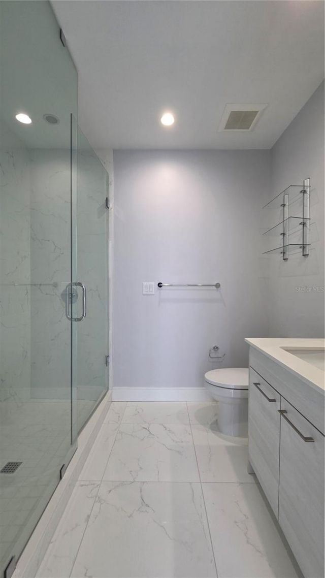 100 1st Avenue N, Unit 2406, Saint Petersburg, FL 33701 Photo
