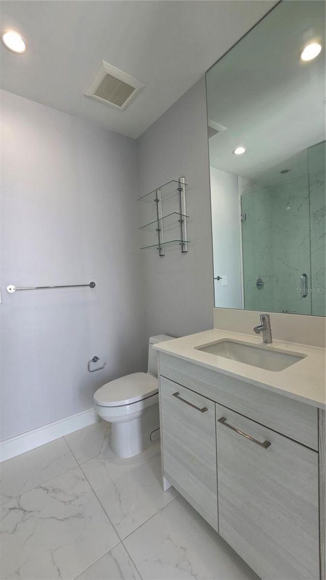 100 1st Avenue N, Unit 2406, Saint Petersburg, FL 33701 Photo