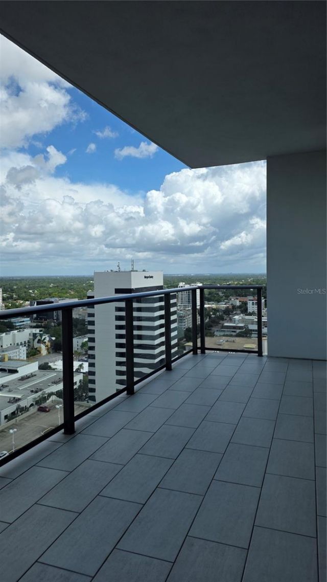 100 1st Avenue N, Unit 2406, Saint Petersburg, FL 33701 Photo