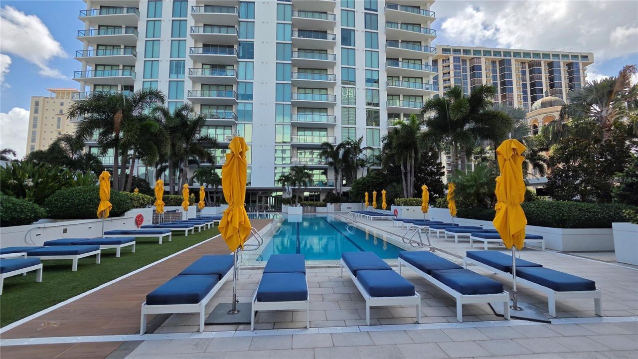 100 1st Avenue N, Unit 2406, Saint Petersburg, FL 33701 Photo