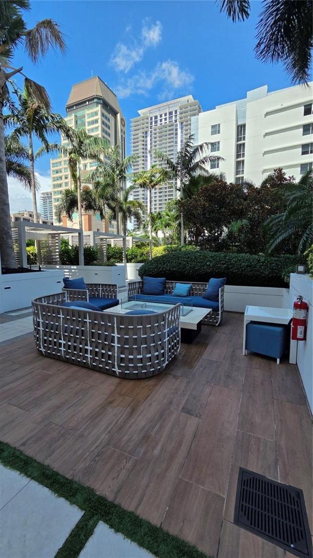 100 1st Avenue N, Unit 2406, Saint Petersburg, FL 33701 Photo