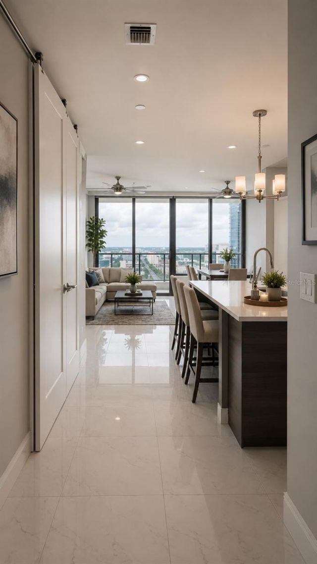 100 1st Avenue N, Unit 2406, Saint Petersburg, FL 33701 Photo
