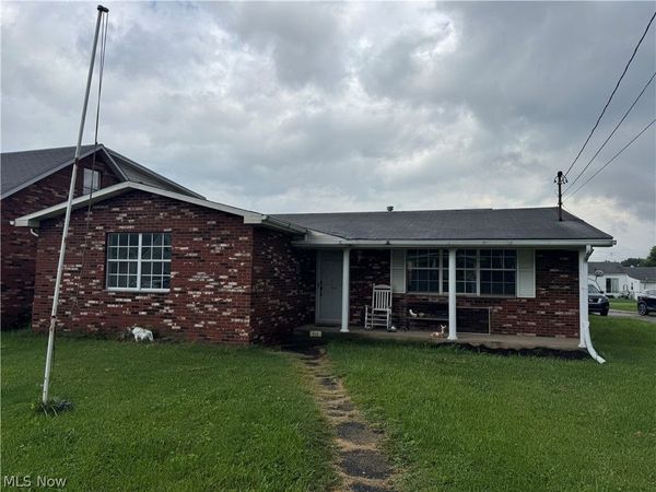 811 23rd Street , Vienna, WV 26105
